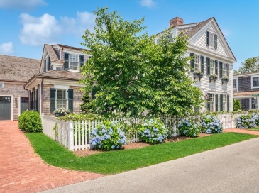 56 North Summer Street, Edgartown, Massachusetts, 10 Bedrooms Bedrooms, 26 Rooms Rooms,12.5 BathroomsBathrooms,Residential,For Sale,North Summer Street,73517157