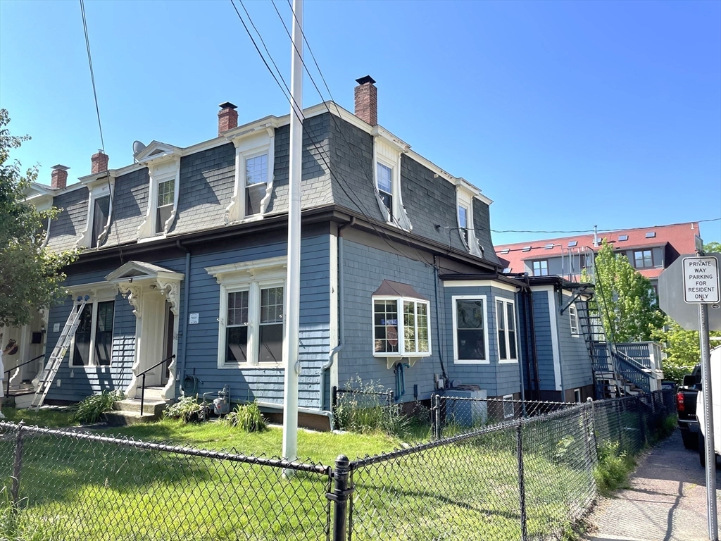 148 Morrison Ave, Somerville, Massachusetts, 4 Bedrooms Bedrooms, 8 Rooms Rooms,2 BathroomsBathrooms,Residential Lease,For Rent,Morrison Ave,73517174