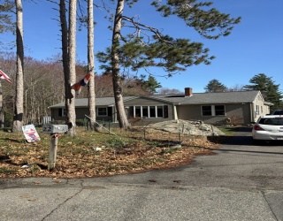 22 Kwedar Ave, Stoughton, Massachusetts, 5 Bedrooms Bedrooms, 10 Rooms Rooms,3 BathroomsBathrooms,Residential,For Sale,Kwedar Ave,73505261