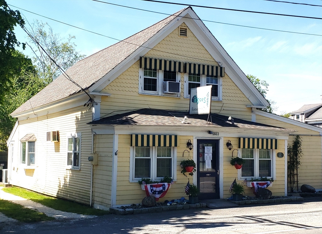 2653 Main St, Chatham, Massachusetts, 3 Bedrooms Bedrooms, 7 Rooms Rooms,2.5 BathroomsBathrooms,Residential,For Sale,Main St,73517271