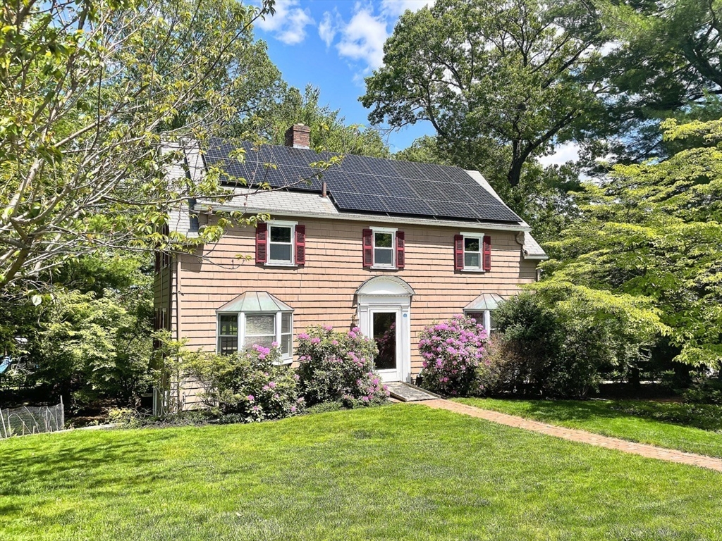37 Emerson Rd, Winchester, Massachusetts, 4 Bedrooms Bedrooms, 7 Rooms Rooms,4 BathroomsBathrooms,Residential Lease,For Rent,Emerson Rd,73517302