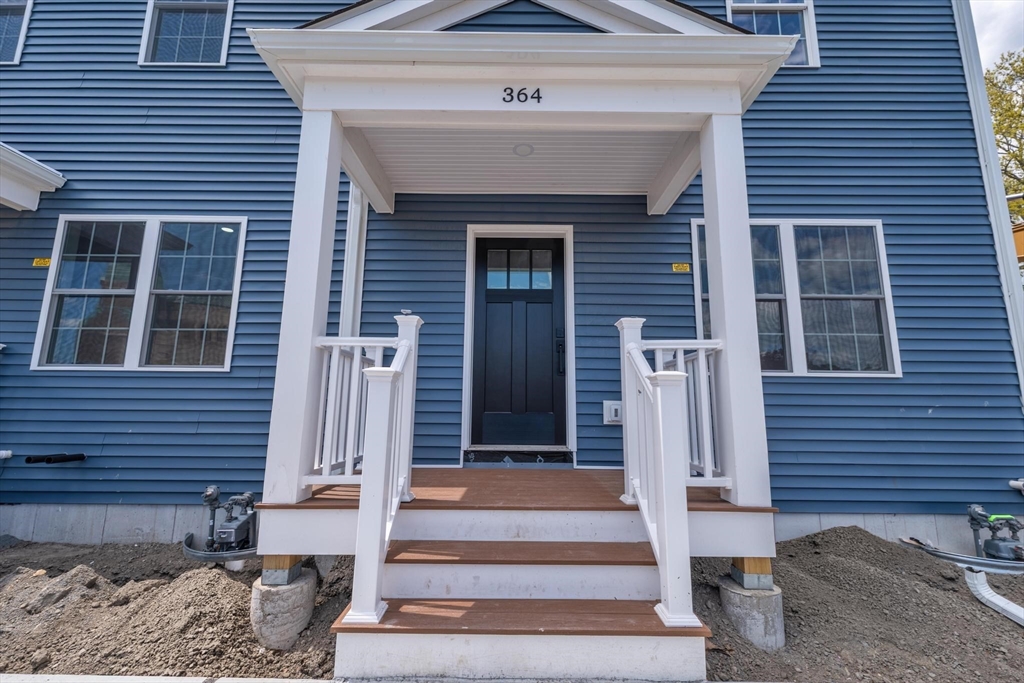 364 High St, Fall River, Massachusetts, 3 Bedrooms Bedrooms, 5 Rooms Rooms,2.5 BathroomsBathrooms,Residential,For Sale,High St,73517082