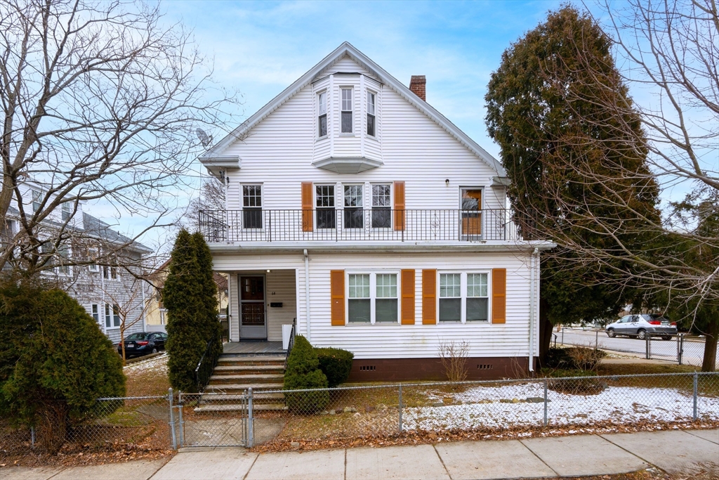 64 Commonwealth Rd, Watertown, Massachusetts, 7 Bedrooms Bedrooms, 16 Rooms Rooms,5 BathroomsBathrooms,Residential Income,For Sale,Commonwealth Rd,73517311