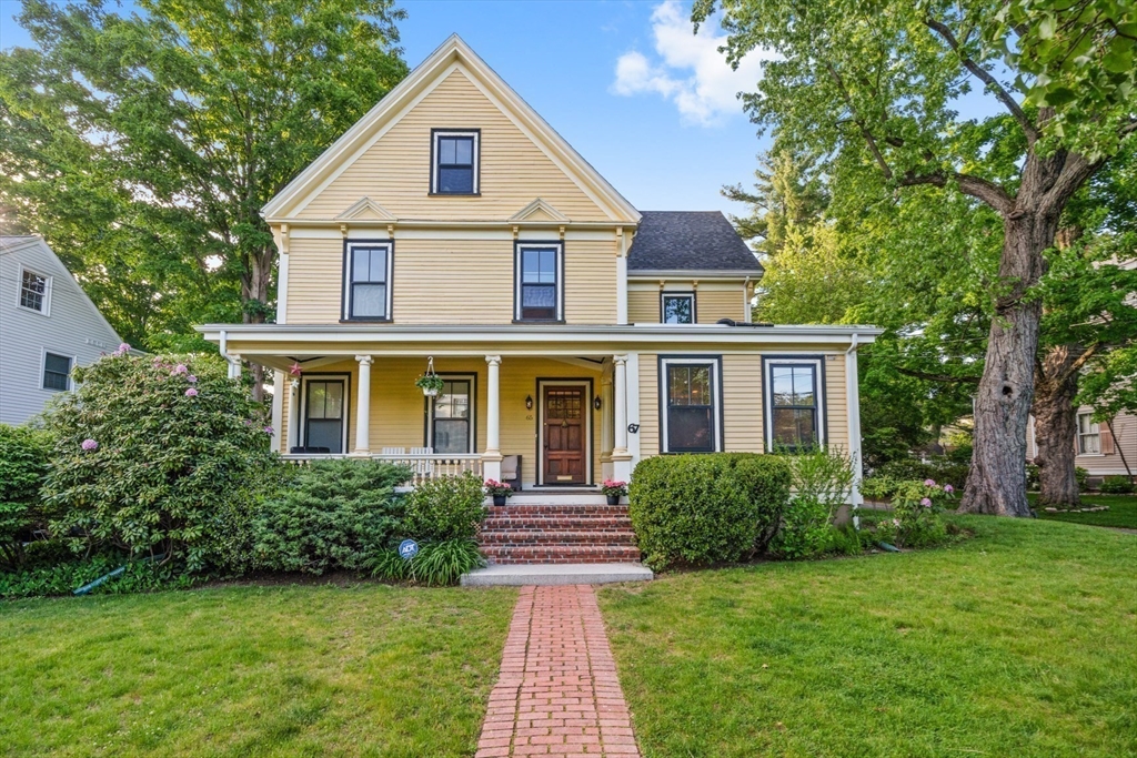 67 Church, Winchester, Massachusetts, 2 Bedrooms Bedrooms, 5 Rooms Rooms,1 BathroomBathrooms,Residential Lease,For Rent,Church,73517313