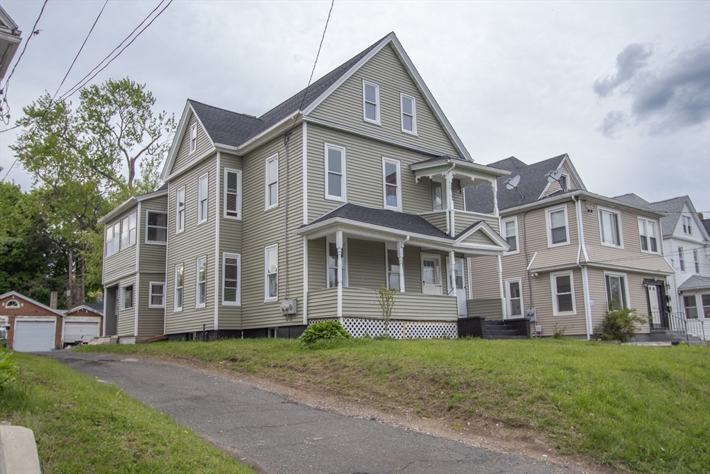 109-111 Brown Ave, Holyoke, Massachusetts, 6 Bedrooms Bedrooms, 12 Rooms Rooms,3 BathroomsBathrooms,Residential Income,For Sale,Brown Ave,73517054