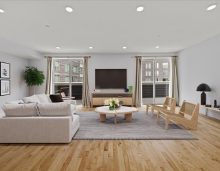 50 Hichborn Street, Boston, Massachusetts, 3 Bedrooms Bedrooms, 5 Rooms Rooms,2.5 BathroomsBathrooms,Residential Lease,For Rent,Hichborn Street,73517348