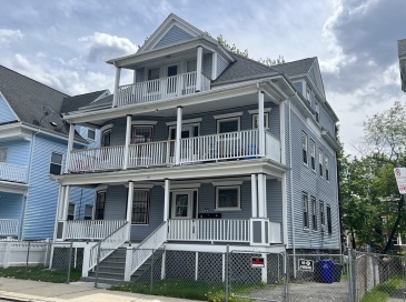 18 Johnston Rd, Boston, Massachusetts, 6 Bedrooms Bedrooms, 15 Rooms Rooms,3 BathroomsBathrooms,Residential Income,For Sale,Johnston Rd,73517127