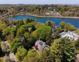 68 Dudley Street, Brookline, Massachusetts, 5 Bedrooms Bedrooms, 11 Rooms Rooms,4.5 BathroomsBathrooms,Residential,For Sale,Dudley Street,73517349