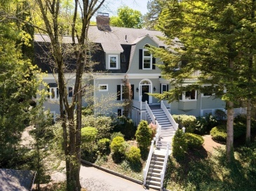 68 Dudley Street, Brookline, Massachusetts, 5 Bedrooms Bedrooms, 11 Rooms Rooms,4.5 BathroomsBathrooms,Residential,For Sale,Dudley Street,73517349