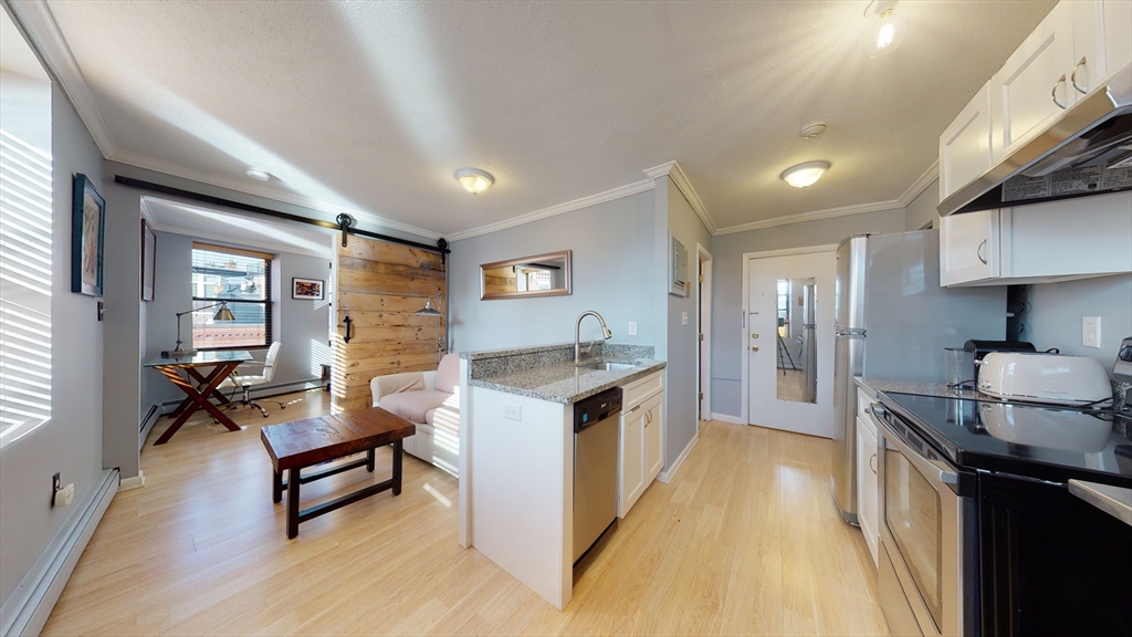 181 Salem St, Boston, Massachusetts, 1 Bedroom Bedrooms, 2 Rooms Rooms,1 BathroomBathrooms,Residential Lease,For Rent,Salem St,73517578