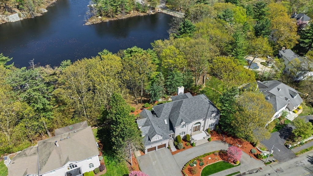 29 Hammersmith Dr, Saugus, Massachusetts, 7 Bedrooms Bedrooms, 17 Rooms Rooms,5.5 BathroomsBathrooms,Residential,For Sale,Hammersmith Dr,73517586