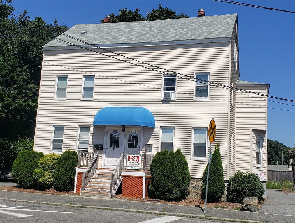 7 Greenwood St, Wakefield, Massachusetts, 1 Bedroom Bedrooms, 3 Rooms Rooms,1 BathroomBathrooms,Residential Lease,For Rent,Greenwood St,73517624