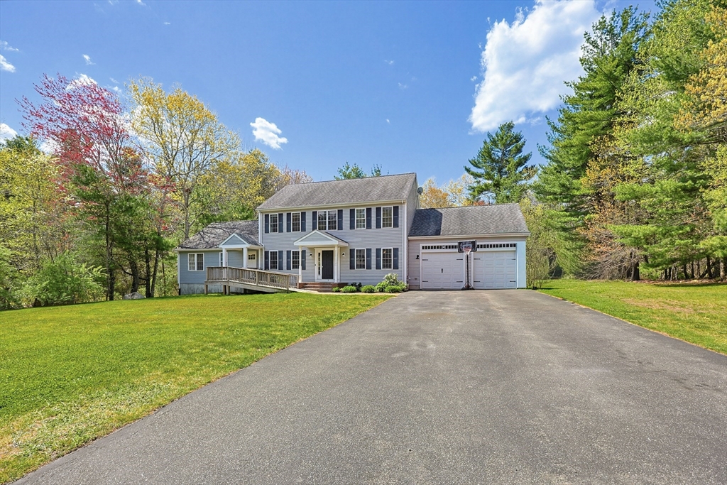 3 Pasture Lane, Halifax, Massachusetts, 6 Bedrooms Bedrooms, 11 Rooms Rooms,3.5 BathroomsBathrooms,Residential,For Sale,Pasture Lane,73517626