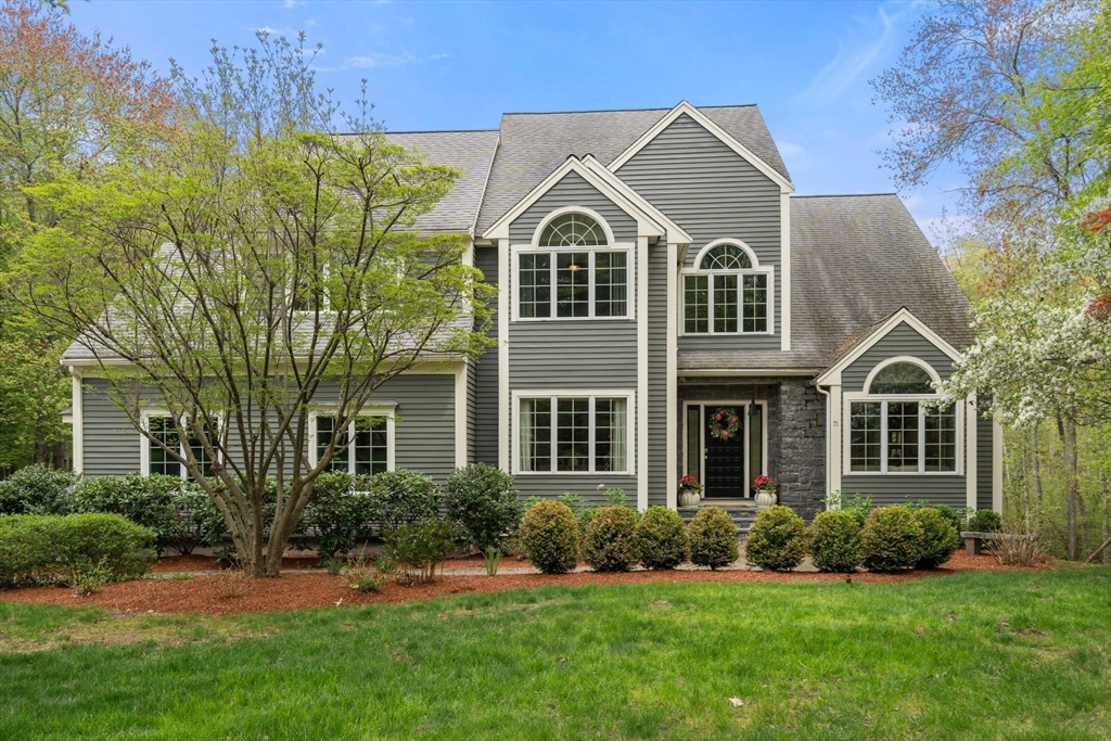 71 Sears Rd, Southborough, Massachusetts, 3 Bedrooms Bedrooms, 9 Rooms Rooms,3.5 BathroomsBathrooms,Residential,For Sale,Sears Rd,73517844