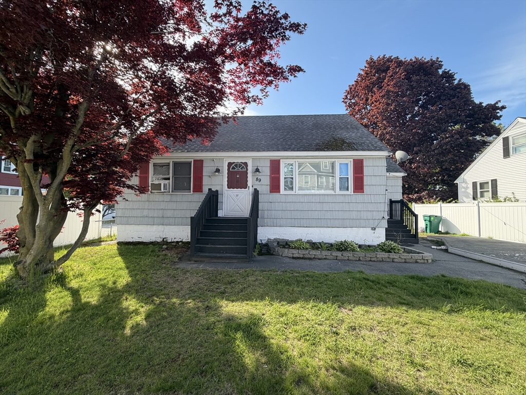 89 Bunker Hill Ave, Lowell, Massachusetts, 4 Bedrooms Bedrooms, 6 Rooms Rooms,1 BathroomBathrooms,Residential Lease,For Rent,Bunker Hill Ave,73517851