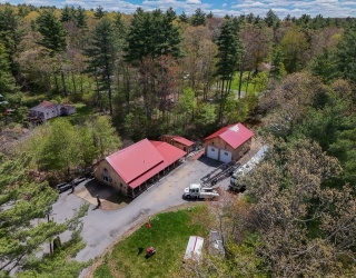 8 Oakwood Rd, Brimfield, Massachusetts, 4 Bedrooms Bedrooms, 7 Rooms Rooms,2 BathroomsBathrooms,Residential,For Sale,Oakwood Rd,73517855