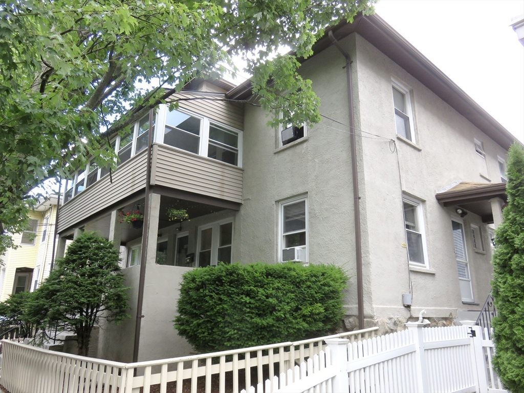 43 Rich Street, Waltham, Massachusetts, 2 Bedrooms Bedrooms, 4 Rooms Rooms,1 BathroomBathrooms,Residential Lease,For Rent,Rich Street,73517846