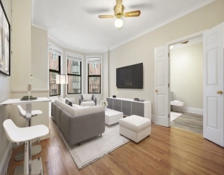 38-40 Saint Botolph, Boston, Massachusetts, 1 Bedroom Bedrooms, 3 Rooms Rooms,1 BathroomBathrooms,Residential Lease,For Rent,Saint Botolph,73517872