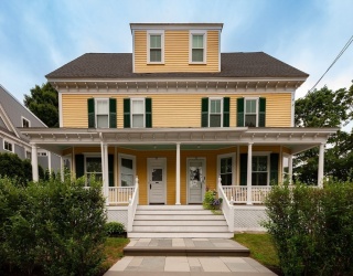 51 Elm St, Andover, Massachusetts, 3 Bedrooms Bedrooms, 7 Rooms Rooms,2 BathroomsBathrooms,Residential Lease,For Rent,Elm St,73517873