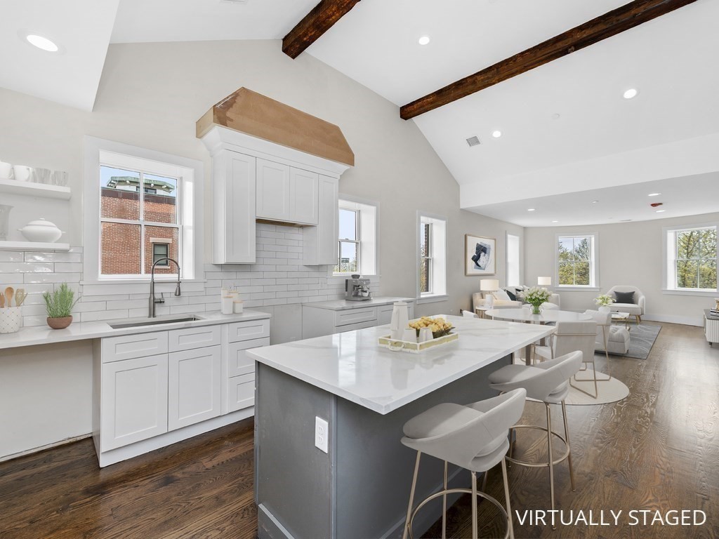 8 Monument Square, Boston, Massachusetts, 2 Bedrooms Bedrooms, 5 Rooms Rooms,2.5 BathroomsBathrooms,Residential Lease,For Rent,Monument Square,73517732
