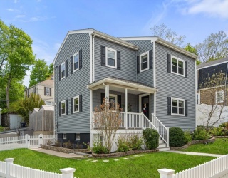 38 Hibbert St, Arlington, Massachusetts, 4 Bedrooms Bedrooms, 7 Rooms Rooms,2.5 BathroomsBathrooms,Residential,For Sale,Hibbert St,73517224