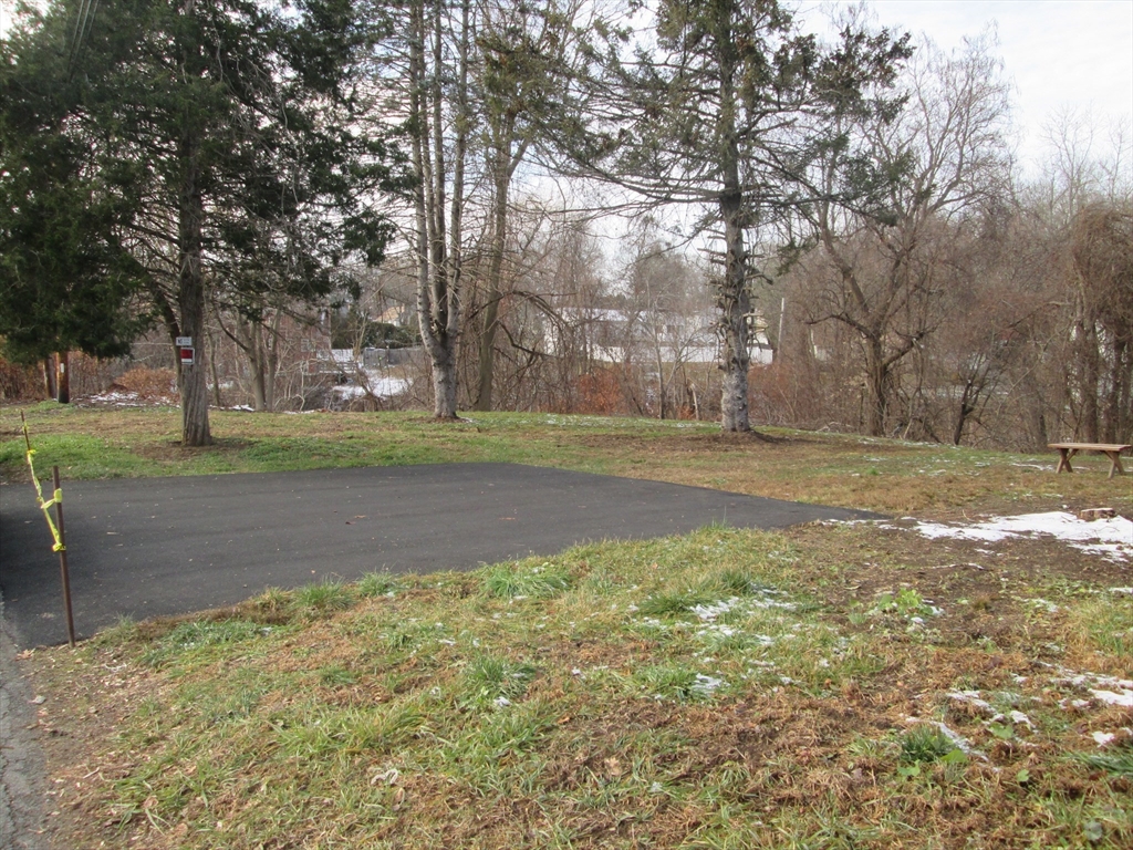 0 Niagara St, East Longmeadow, Massachusetts, ,Land,For Sale,Niagara St,73517774