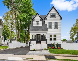 52 Park St, Boston, Massachusetts, 4 Bedrooms Bedrooms, 8 Rooms Rooms,2.5 BathroomsBathrooms,Residential,For Sale,Park St,73517777
