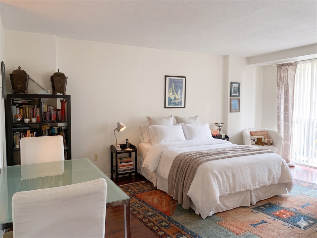 9 Hawthorne Pl, Boston, Massachusetts, 3 Rooms Rooms,1 BathroomBathrooms,Residential Lease,For Rent,Hawthorne Pl,73517136
