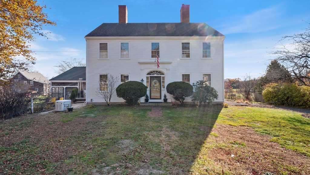 239 High Road, Newbury, Massachusetts, 5 Bedrooms Bedrooms, 10 Rooms Rooms,4.5 BathroomsBathrooms,Residential Income,For Sale,High Road,73517530