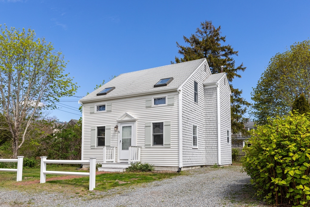 5 Rosetta St, Yarmouth, Massachusetts, 3 Bedrooms Bedrooms, 5 Rooms Rooms,1.5 BathroomsBathrooms,Residential,For Sale,Rosetta St,73517542