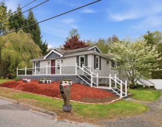 84 City Depot Rd, Charlton, Massachusetts, 4 Bedrooms Bedrooms, 7 Rooms Rooms,2 BathroomsBathrooms,Residential,For Sale,City Depot Rd,73517503