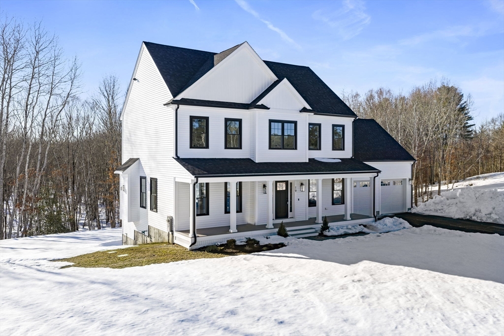 19 Caleb Drive, Middleboro, Massachusetts, 4 Bedrooms Bedrooms, 8 Rooms Rooms,2.5 BathroomsBathrooms,Residential,For Sale,Caleb Drive,73483445