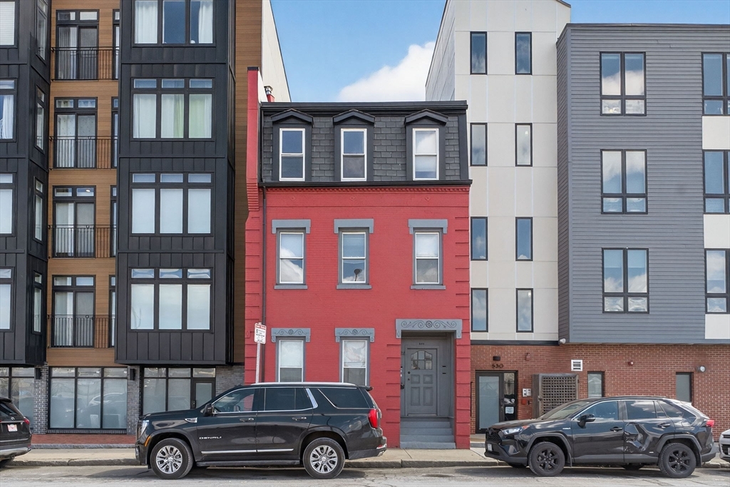 528 Dorchester Ave, Boston, Massachusetts, 3 Bedrooms Bedrooms, 9 Rooms Rooms,3 BathroomsBathrooms,Residential Income,For Sale,Dorchester Ave,73492945