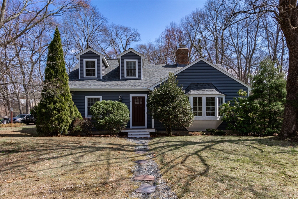 31 Anawan Rd, North Attleboro, Massachusetts, 2 Bedrooms Bedrooms, 6 Rooms Rooms,2 BathroomsBathrooms,Residential,For Sale,Anawan Rd,73498150