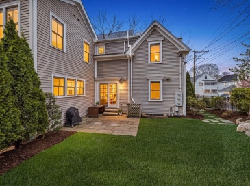 56 Churchill Ave, Cambridge, Massachusetts, 3 Bedrooms Bedrooms, 6 Rooms Rooms,3.5 BathroomsBathrooms,Residential,For Sale,Churchill Ave,73498955