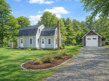 26 Division Rd, Dartmouth, Massachusetts, 2 Bedrooms Bedrooms, 5 Rooms Rooms,1 BathroomBathrooms,Residential,For Sale,Division Rd,73490135 26 Division Rd, Dartmouth, Massachusetts, 2 Bedrooms Bedrooms, 5 Rooms Rooms,1 BathroomBathrooms,Residential,For Sale,Division Rd,73490135