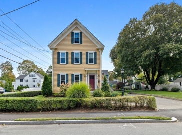 57 Wave Ave, Wakefield, Massachusetts, 5 Bedrooms Bedrooms, 12 Rooms Rooms,2 BathroomsBathrooms,Residential Income,For Sale,Wave Ave,73482955