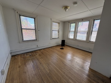 5 Hancock, Everett, Massachusetts, 1 Room Rooms,1 BathroomBathrooms,Residential Lease,For Rent,Hancock,73518037 5 Hancock, Everett, Massachusetts, 1 Room Rooms,1 BathroomBathrooms,Residential Lease,For Rent,Hancock,73518037