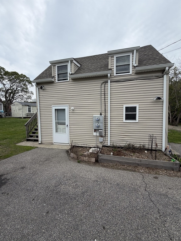 24 Child Street, Portsmouth, Rhode Island, 2 Bedrooms Bedrooms, 4 Rooms Rooms,1 BathroomBathrooms,Residential Lease,For Rent,Child Street,73518071