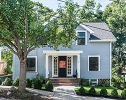 17 Warwick Rd, Watertown, Massachusetts, 3 Bedrooms Bedrooms, 6 Rooms Rooms,2 BathroomsBathrooms,Residential Lease,For Rent,Warwick Rd,73517960