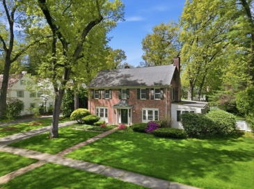 38 Oxford Road, Longmeadow, Massachusetts, 5 Bedrooms Bedrooms, 10 Rooms Rooms,3.5 BathroomsBathrooms,Residential,For Sale,Oxford Road,73518528 38 Oxford Road, Longmeadow, Massachusetts, 5 Bedrooms Bedrooms, 10 Rooms Rooms,3.5 BathroomsBathrooms,Residential,For Sale,Oxford Road,73518528