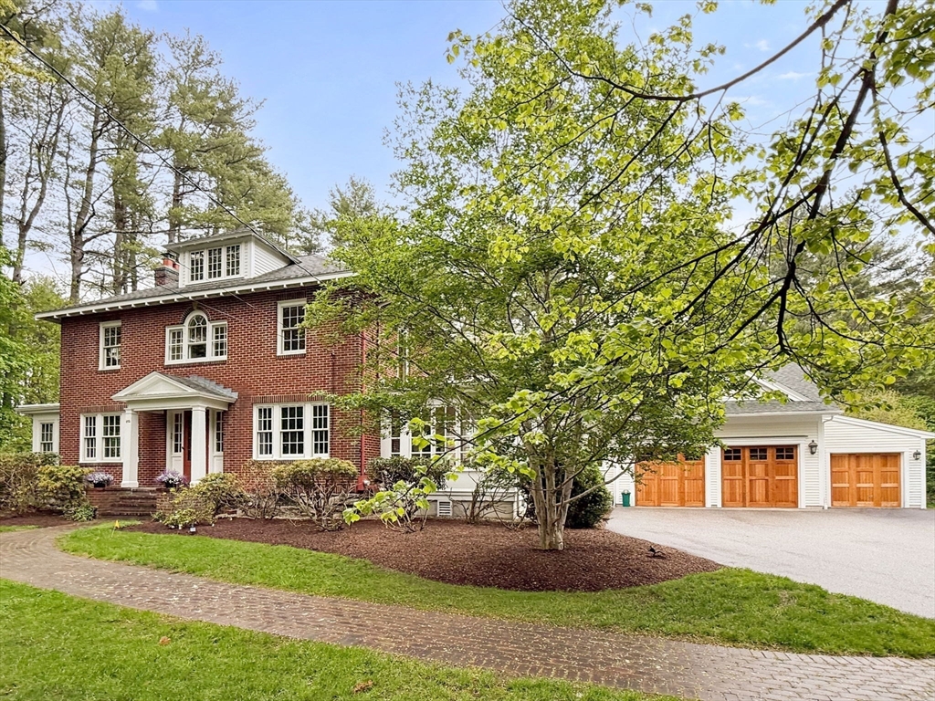 1172 Lowell Rd, Concord, Massachusetts, 5 Bedrooms Bedrooms, 12 Rooms Rooms,5 BathroomsBathrooms,Residential,For Sale,Lowell Rd,73518352