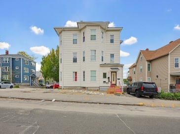 22 Hollywood St, Worcester, Massachusetts, 2 Bedrooms Bedrooms, 4 Rooms Rooms,1 BathroomBathrooms,Residential,For Sale,Hollywood St,73518356 22 Hollywood St, Worcester, Massachusetts, 2 Bedrooms Bedrooms, 4 Rooms Rooms,1 BathroomBathrooms,Residential,For Sale,Hollywood St,73518356
