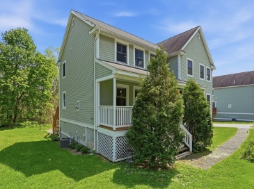 1185 Main St, Clinton, Massachusetts, 3 Bedrooms Bedrooms, 6 Rooms Rooms,1.5 BathroomsBathrooms,Residential,For Sale,Main St,73518603 1185 Main St, Clinton, Massachusetts, 3 Bedrooms Bedrooms, 6 Rooms Rooms,1.5 BathroomsBathrooms,Residential,For Sale,Main St,73518603