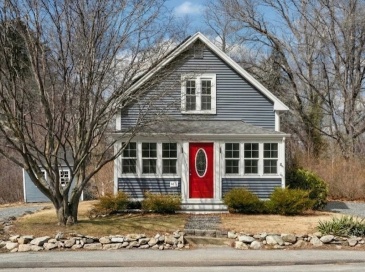 64 W Main St, Hopkinton, Massachusetts, 3 Bedrooms Bedrooms, 8 Rooms Rooms,1 BathroomBathrooms,Residential,For Sale,W Main St,73488443 64 W Main St, Hopkinton, Massachusetts, 3 Bedrooms Bedrooms, 8 Rooms Rooms,1 BathroomBathrooms,Residential,For Sale,W Main St,73488443