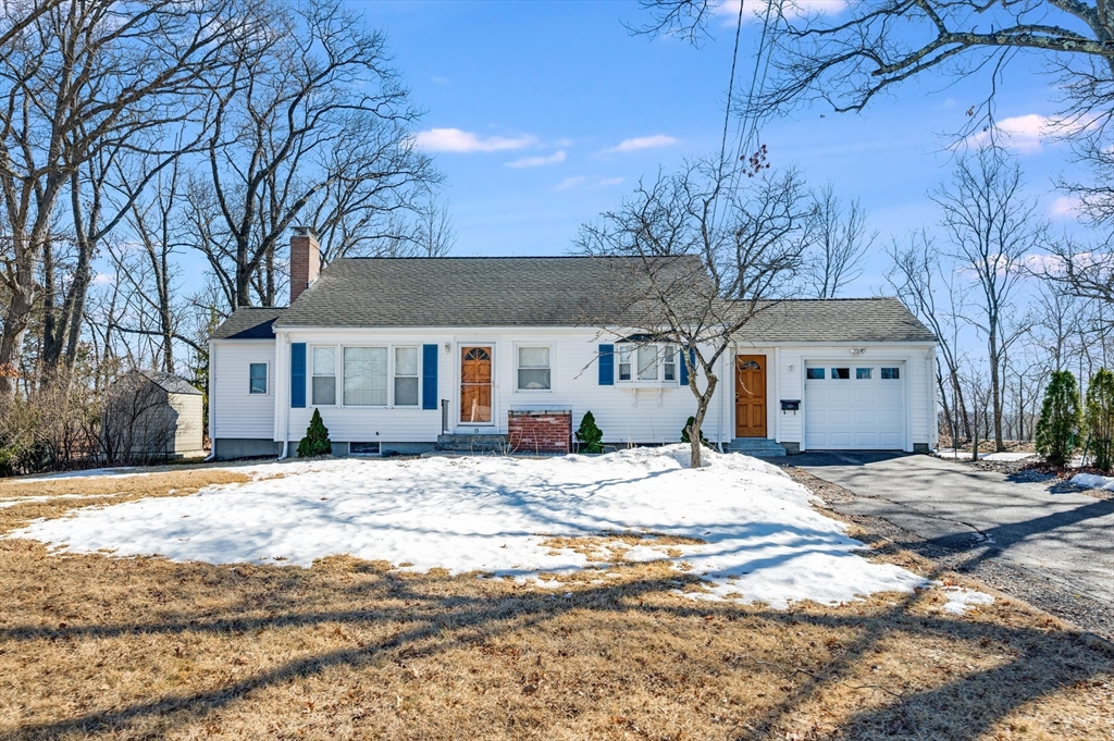 15 Hillside, Woburn, Massachusetts, 3 Bedrooms Bedrooms, 6 Rooms Rooms,2 BathroomsBathrooms,Residential,For Sale,Hillside,73488054