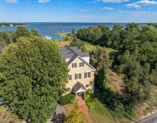 535 Washington Street, Duxbury, Massachusetts, 6 Bedrooms Bedrooms, 13 Rooms Rooms,4.5 BathroomsBathrooms,Residential,For Sale,Washington Street,73518408