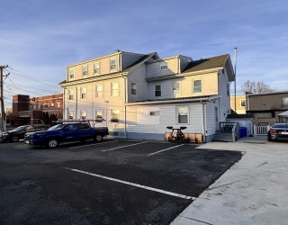 12 Pine St, Attleboro, Massachusetts, 2 Bedrooms Bedrooms, 5 Rooms Rooms,1 BathroomBathrooms,Residential Lease,For Rent,Pine St,73518213