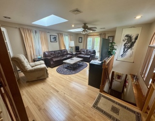 328 Blue Hill Ave, Milton, Massachusetts, 2 Bedrooms Bedrooms, 5 Rooms Rooms,1 BathroomBathrooms,Residential Lease,For Rent,Blue Hill Ave,73518474