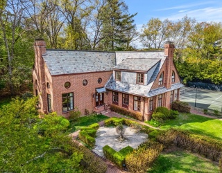 110 Juniper Rd, Belmont, Massachusetts, 2 Bedrooms Bedrooms, 6 Rooms Rooms,2 BathroomsBathrooms,Residential Lease,For Rent,Juniper Rd,73518291